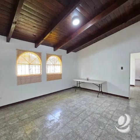 Oficina en Renta San Lucas Sacatepéquez, amplio Parqueo — Casa en Alquiler en Sumpango, Sacatepéquez — foto 15 de 17