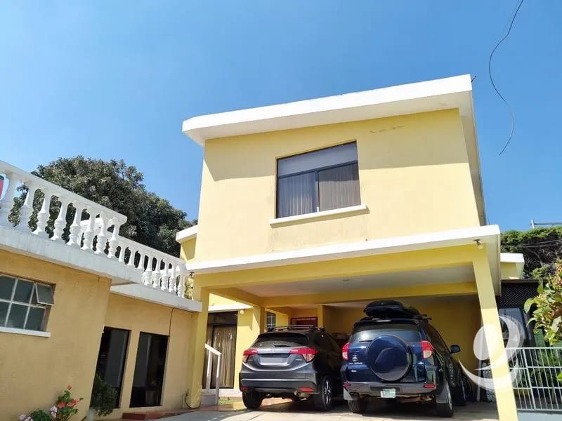 AnteriorSiguiente Casa y Apartamento en Venta San Cristóbal, sin garita. — Casa en Venta en Zona 8 Mixco, Guatemala, Ciudad — foto 2 de 17