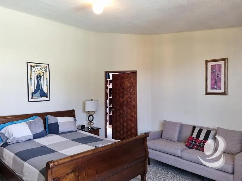 AnteriorSiguiente Casa y Apartamento en Venta San Cristóbal, sin garita. — Casa en Venta en Zona 8 Mixco, Guatemala, Ciudad — foto 12 de 17