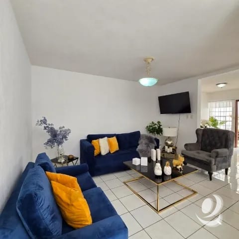 Casa en Venta San Cristóbal, Sector B-1 Zona 8 de Mixco — Casa en Venta en Zona 8 Mixco, Guatemala, Ciudad — foto 3 de 16