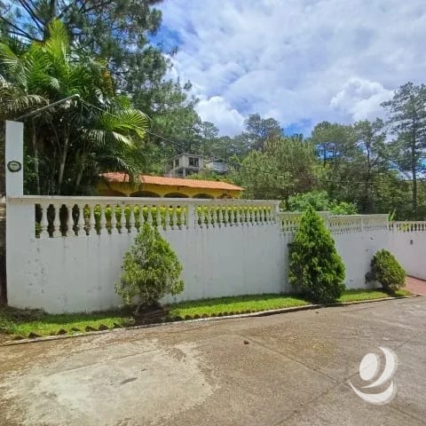 Casa en Venta Hacienda las Flores San Juan Sacatepéquez — Casa en Venta en San Juan Sacatepéquez, Sacatepéquez — foto 1 de 17
