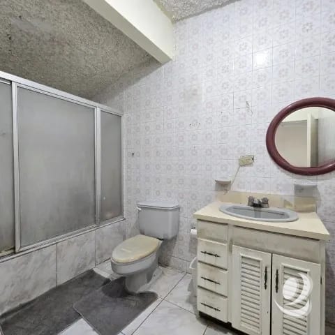 Casa en Venta San Cristóbal con Dos Locales Comerciales — Casa en Venta en Zona 8 Mixco, Guatemala, Ciudad — foto 13 de 17