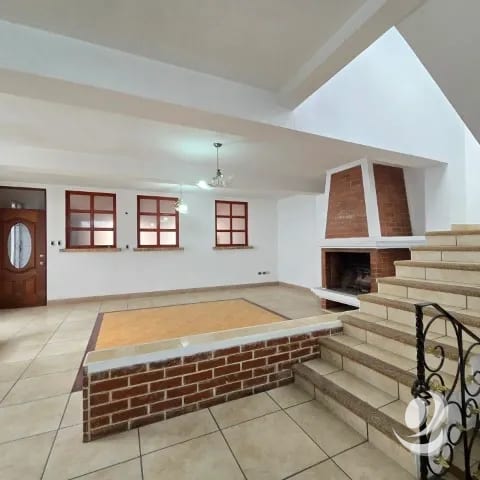 Casa grade en Venta Las Hojarascas Zona 1 de Mixco — Casa en Venta en Zona 1 Mixco, Guatemala, Ciudad — foto 1 de 17