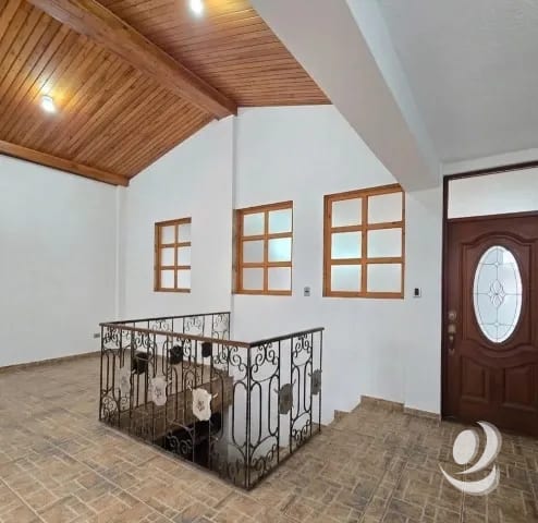 Casa grade en Venta Las Hojarascas Zona 1 de Mixco — Casa en Venta en Zona 1 Mixco, Guatemala, Ciudad — foto 2 de 17
