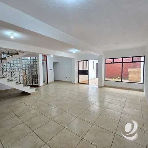 Casa grade en Venta Las Hojarascas Zona 1 de Mixco — Casa en Venta en Zona 1 Mixco, Guatemala, Ciudad — foto 11 de 17
