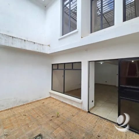 Casa grade en Venta Las Hojarascas Zona 1 de Mixco — Casa en Venta en Zona 1 Mixco, Guatemala, Ciudad — foto 13 de 17