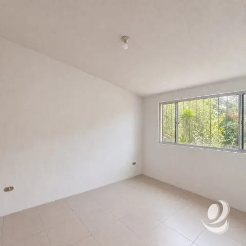 Casa en venta en Jardines de San Lucas Sacatepéquez — Casa en Venta en San Lucas Sacatepéquez, Sacatepéquez — foto 12 de 17