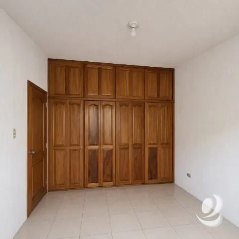 Casa en venta en Jardines de San Lucas Sacatepéquez — Casa en Venta en San Lucas Sacatepéquez, Sacatepéquez — foto 15 de 17