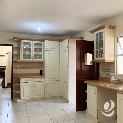 Casa en Venta Bosques de San Nicolas Zona 4 Mixco — Casa en Venta en Bosques de San Nicolás, Zona 4 Mixco, Guatemala, Ciudad — foto 8 de 17