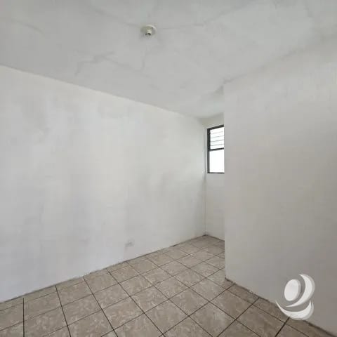 ¡¡¡Preciosa Casa en Renta para Negocio u Oficinas Zona 12 Guatemala!!! — Casa en Alquiler en Zona 12, Guatemala, Ciudad — foto 16 de 17
