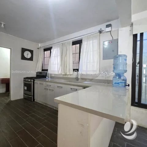 Casa con Jardín en Venta San Lucas Sacatepéquez — Casa en Venta en San Lucas Sacatepéquez, Sacatepéquez — foto 7 de 14