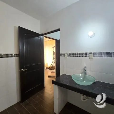 Casa con Jardín en Venta San Lucas Sacatepéquez — Casa en Venta en San Lucas Sacatepéquez, Sacatepéquez — foto 12 de 14