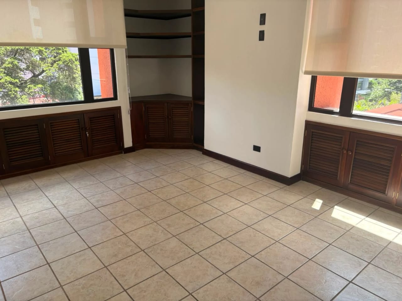 Apartamento en Alquiler zona 10 — Apartamento en Alquiler en Zona 10, Guatemala, Ciudad — foto 8 de 10