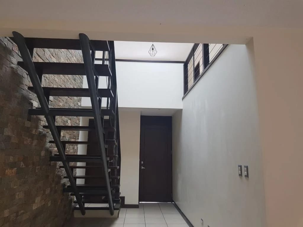 Rento casa en Zona 16 SAN ISIDRO CONDOMINIO EXCLUSIVO — Casa en Alquiler en Ensenada de San Isidro, Zona 16, Guatemala, Ciudad — foto 2 de 16