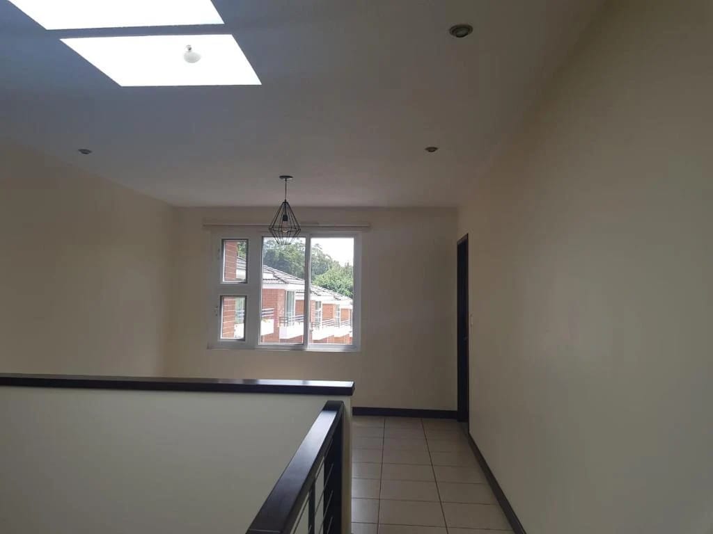 Rento casa en Zona 16 SAN ISIDRO CONDOMINIO EXCLUSIVO — Casa en Alquiler en Ensenada de San Isidro, Zona 16, Guatemala, Ciudad — foto 6 de 16