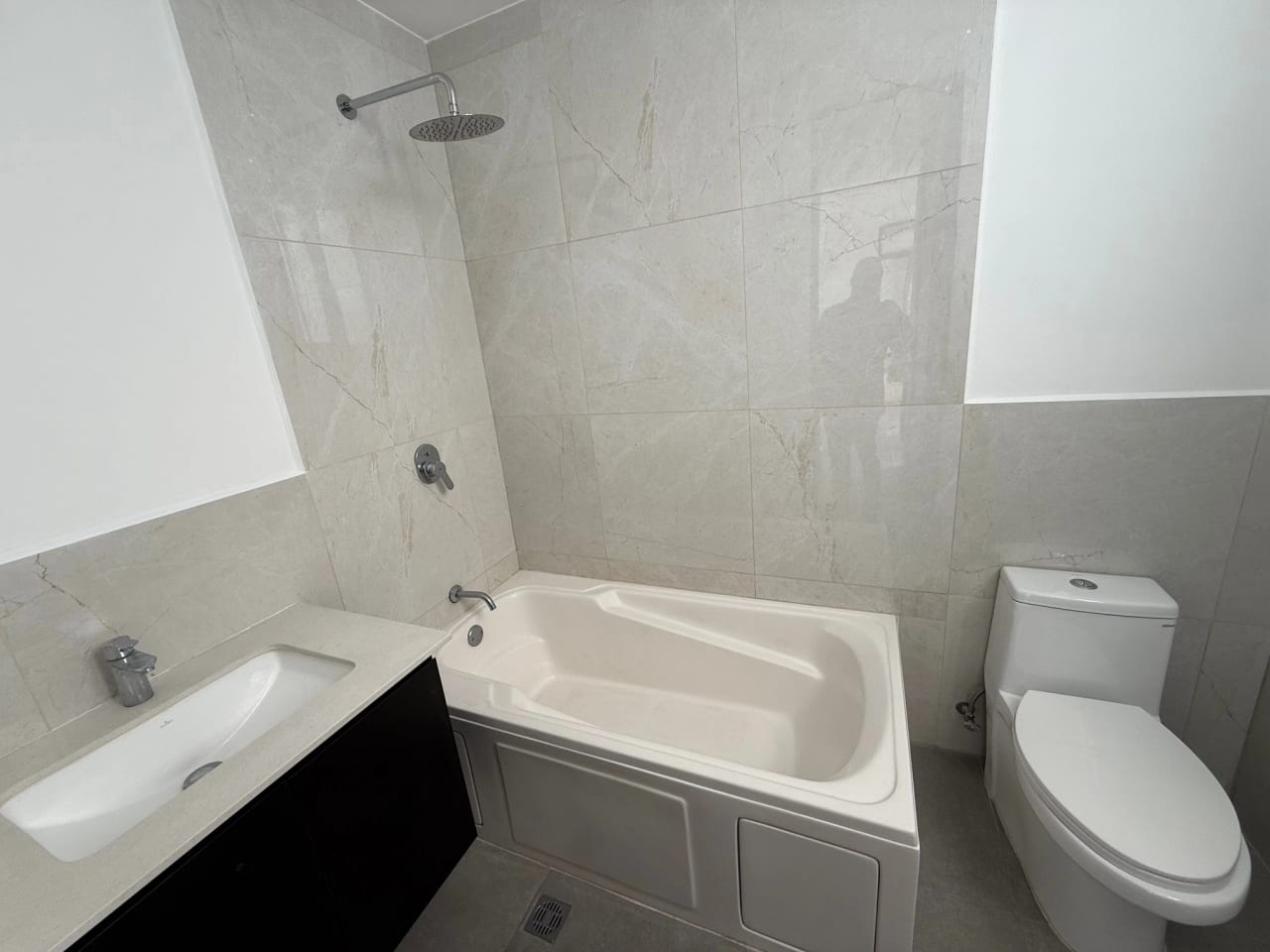 Vendo apartamento en Zona 13 AVENIDA LAS AMERICAS REMATE BANCARIO!! — Apartamento en Venta en Rosselló, Zona 13, Guatemala, Ciudad — foto 13 de 17