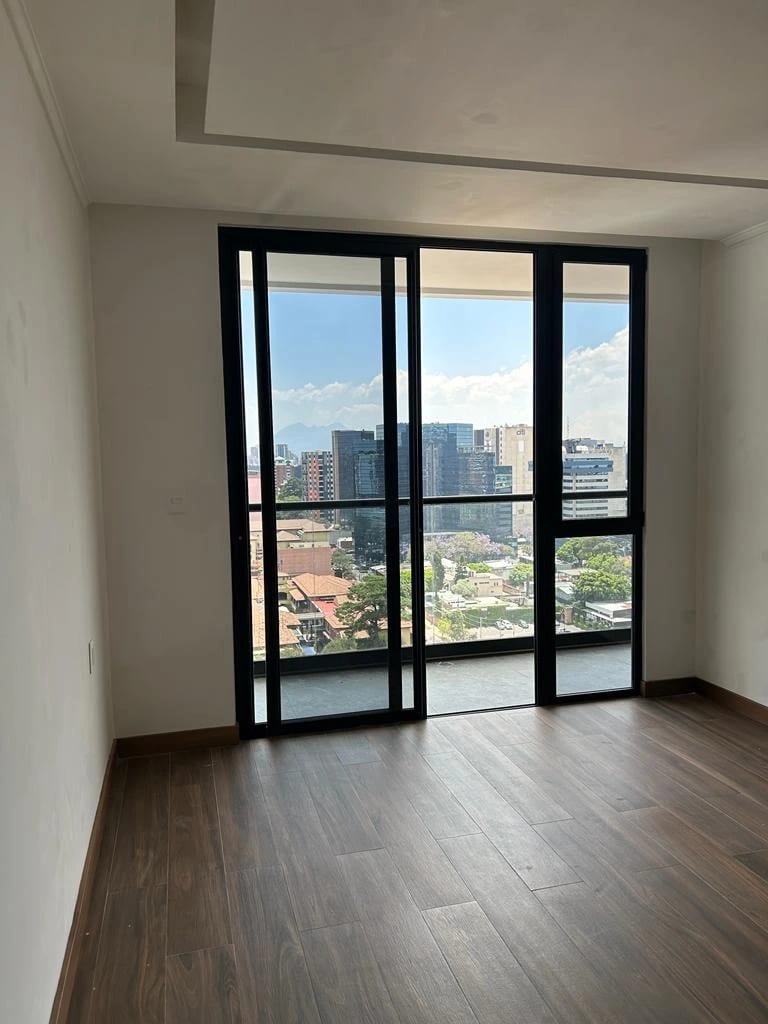 Rento apartamento en Zona 10 EDIFICIO DE LUJO CERCA DE FONTABELLA — Apartamento en Alquiler en Monád, Zona 10, Guatemala, Ciudad — foto 11 de 17