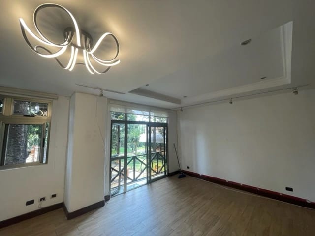 Rento apartamento en Zona 10 OAKLAND EDIFICIO EXCLUSIVO — Apartamento en Alquiler en Oakland I, Zona 10, Guatemala, Ciudad — foto 13 de 17