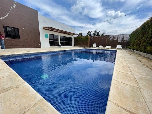 Vendo casa en Carretera a El Salvador KM. 16.5 Carr. Salvador REMATO! — Casa en Venta en Álika Club Residencial, Carretera a El Salvador, Guatemala, Ciudad — foto 1 de 17