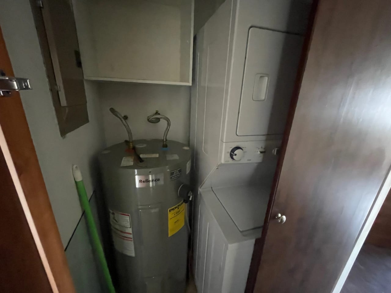 Rento apartamento de 3 dormitorios en Zona 14 CERCA DE EUROPLAZA — Apartamento en Alquiler en Catania, Zona 14, Guatemala, Ciudad — foto 9 de 17