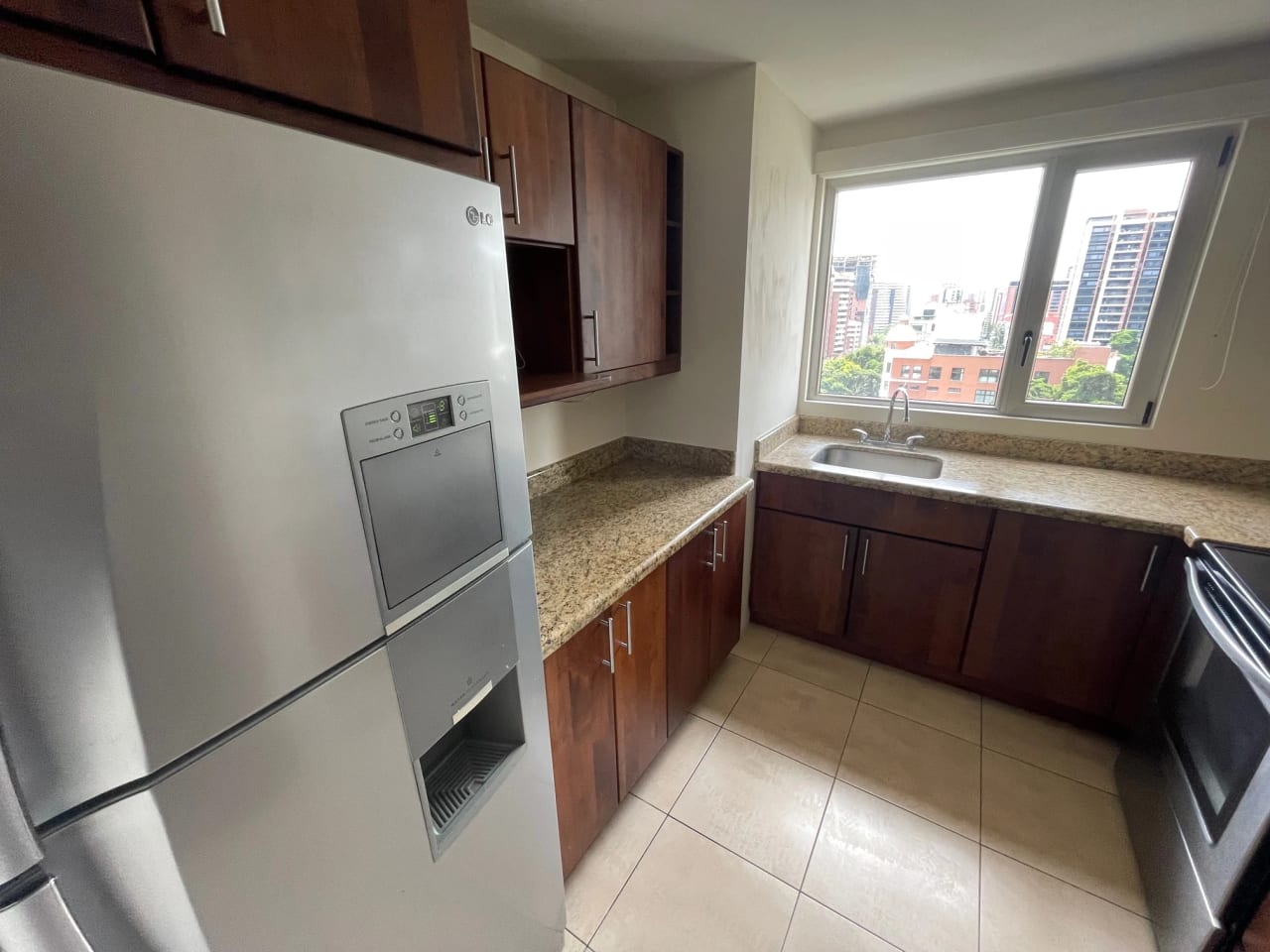 Rento apartamento de 3 dormitorios en Zona 14 CERCA DE EUROPLAZA — Apartamento en Alquiler en Catania, Zona 14, Guatemala, Ciudad — foto 17 de 17