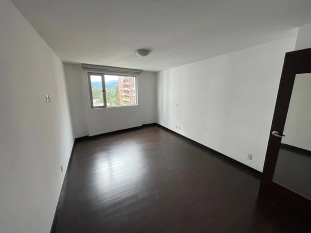 Rento apartamento en Zona 14 EDIFICIO CON PISCINA, GYM Y AREAS VERDES — Apartamento en Alquiler en Attica II, Zona 14, Guatemala, Ciudad — foto 17 de 17