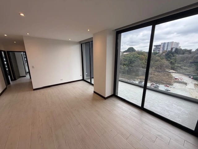 Rento apartamento en Zona 15 EDIFICIO SPAZIO, PISCINA, GYM, ROOFTOP — Apartamento en Alquiler en Spazio, Zona 15, Guatemala, Ciudad — foto 9 de 17
