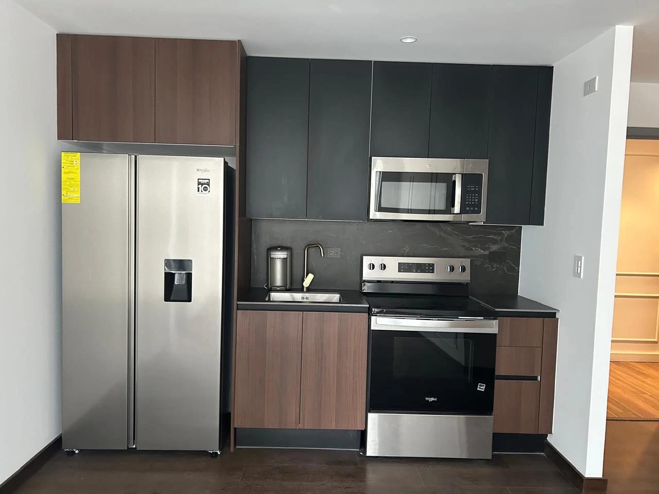 Rento apartamento en Zona 10 EDIFICIO NUEVO, AMENIDADES DE LUJO — Apartamento en Alquiler en Atarah, Zona 10, Guatemala, Ciudad — foto 10 de 17