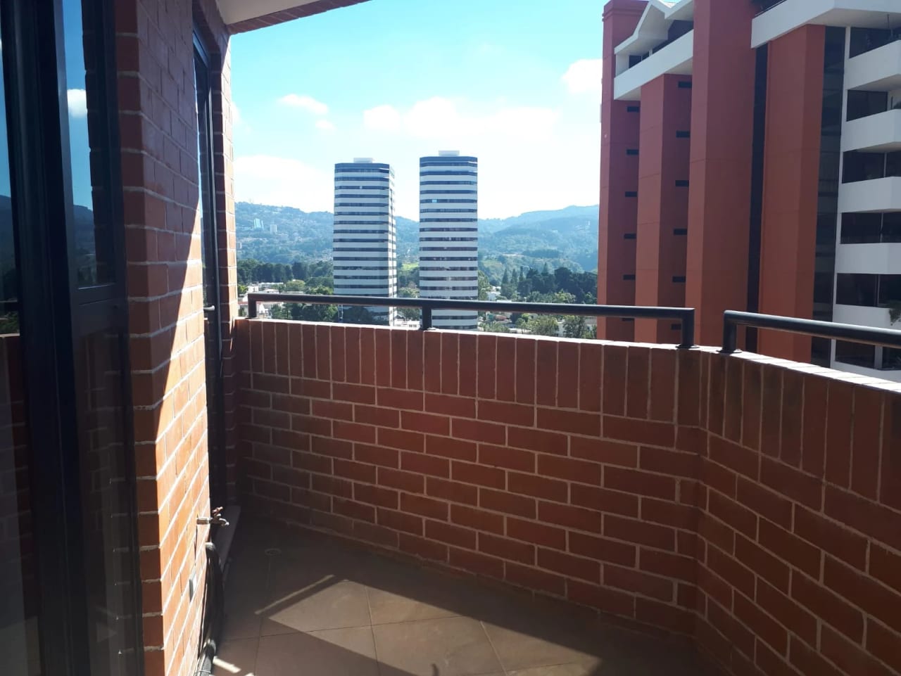 Rento apartamento en Zona 15 VISTA HERMOSA 2, EDIFICIO BOTICCELLI — Apartamento en Alquiler en Boticelli, Zona 15, Guatemala, Ciudad — foto 7 de 17