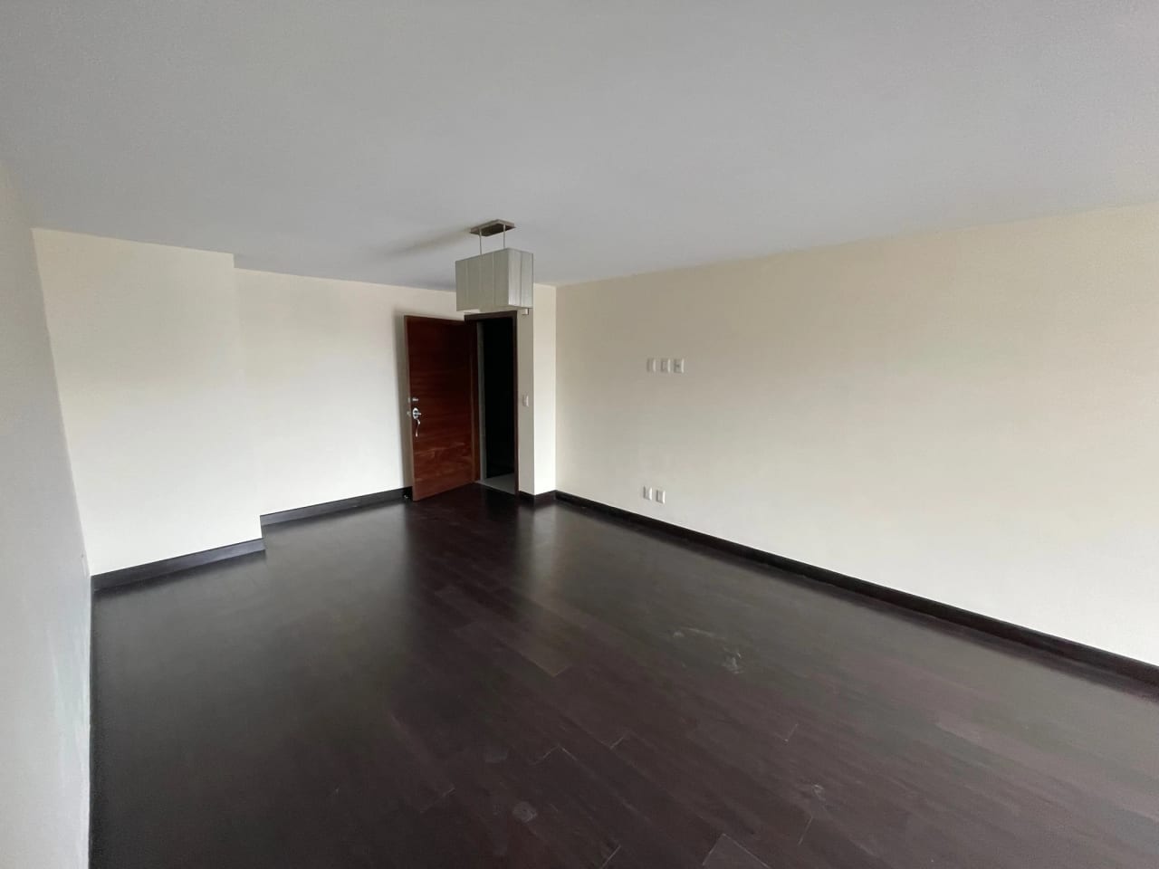 Rento apartamento en Zona 14 EDIFICIO EXCLUSIVO CERCA EUROPLAZA — Apartamento en Alquiler en Catania, Zona 14, Guatemala, Ciudad — foto 15 de 17