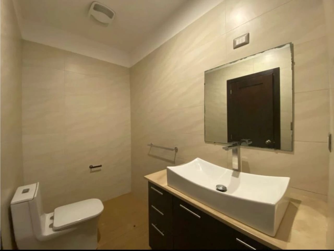 Rento apartamento en Zona 10 CERCA DE ZONA PRADERA — Apartamento en Alquiler en Laderas de Florencia, Zona 10, Guatemala, Ciudad — foto 4 de 17