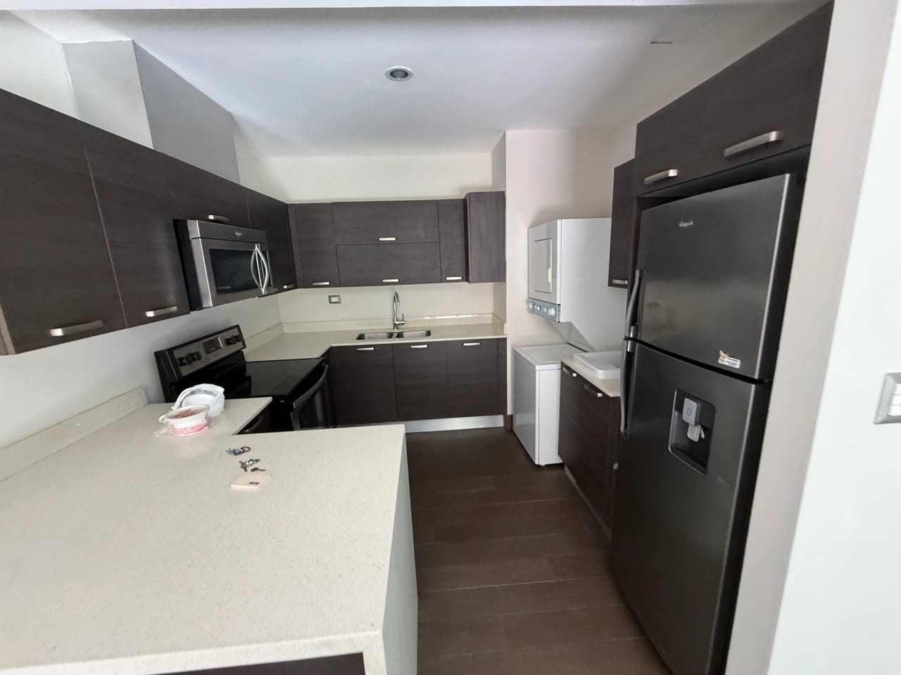 Rento apartamento en Zona 10 CERCA DE ZONA PRADERA — Apartamento en Alquiler en Laderas de Florencia, Zona 10, Guatemala, Ciudad — foto 13 de 17