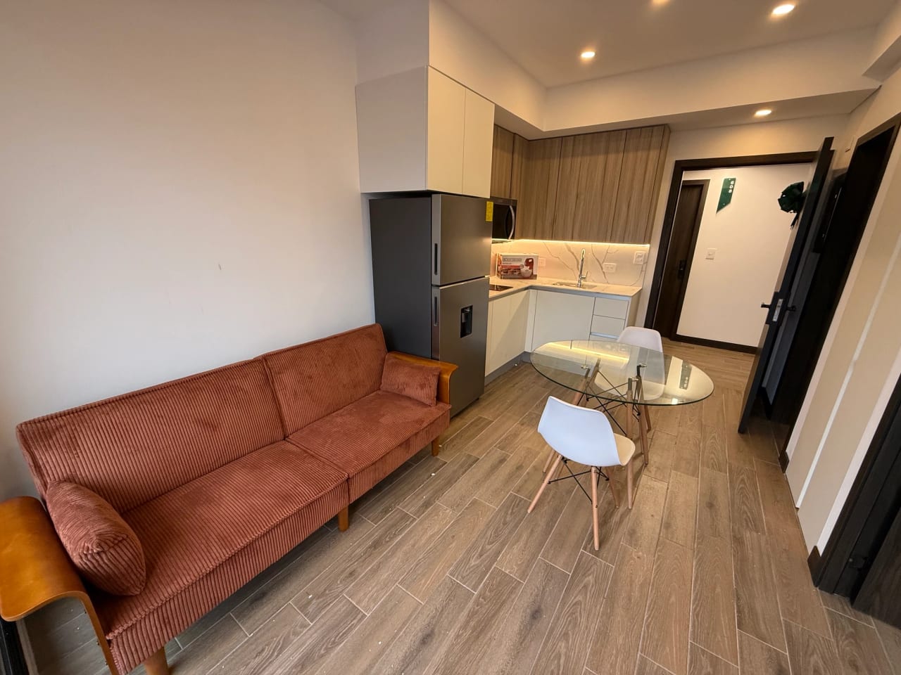 Rento Apartamento AMUEBALDO en Avenida Las Americas APTO. NUEVO — Apartamento en Alquiler en Inara Americas, Zona 13, Guatemala, Ciudad — foto 12 de 17