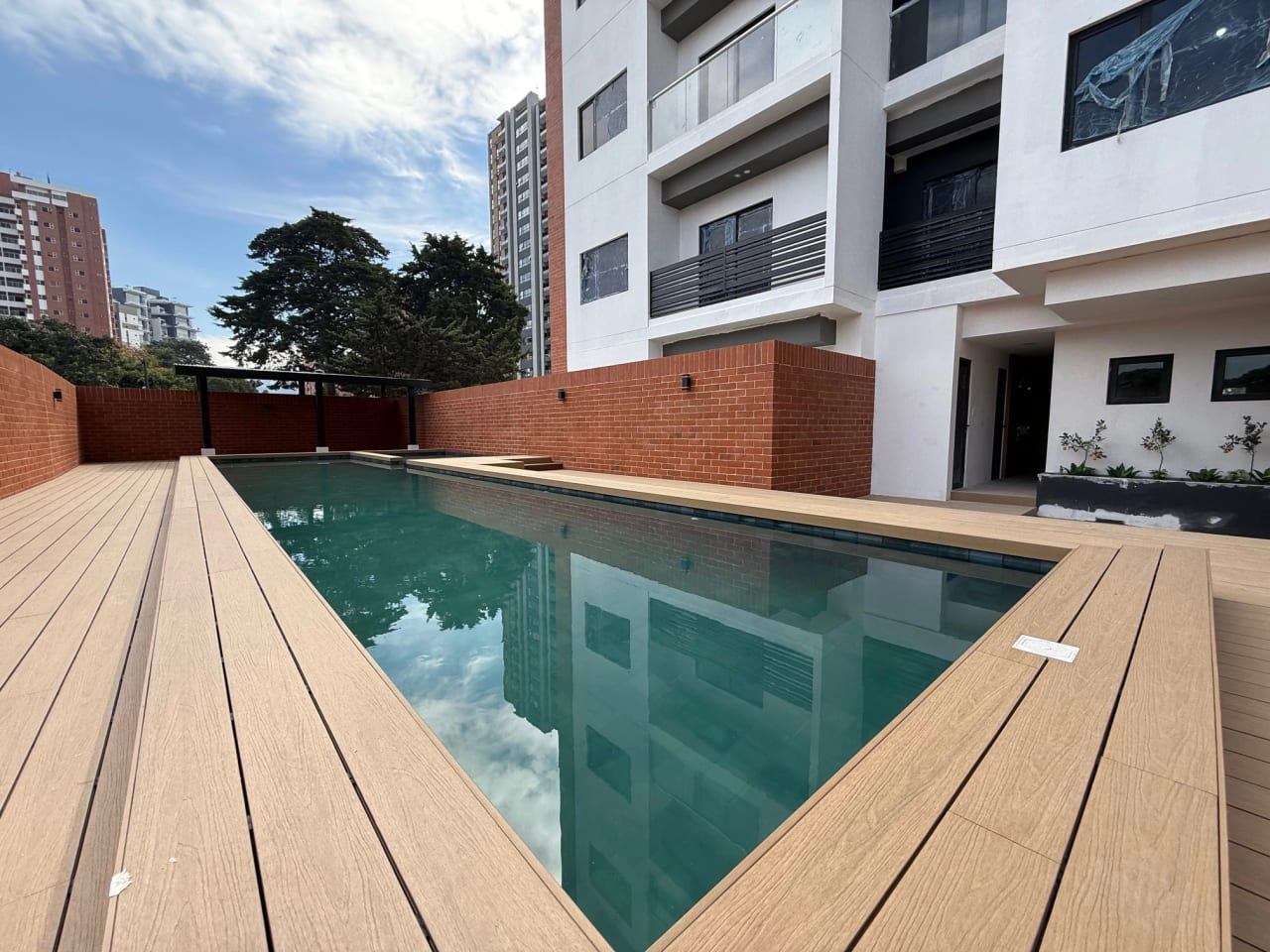 Venta de Apartamento en Zona 10 – Cerca de Diagonal 6, Edificio Nuevo — Apartamento en Venta en Neo Apartamentos, Zona 10, Guatemala, Ciudad — foto 1 de 17