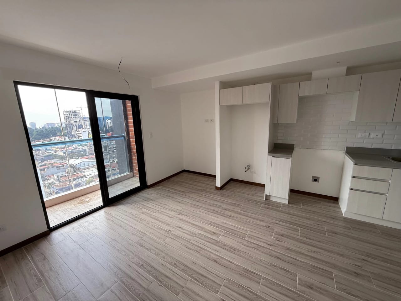 Venta de Apartamento en Zona 10 – Cerca de Diagonal 6, Edificio Nuevo — Apartamento en Venta en Neo Apartamentos, Zona 10, Guatemala, Ciudad — foto 14 de 17