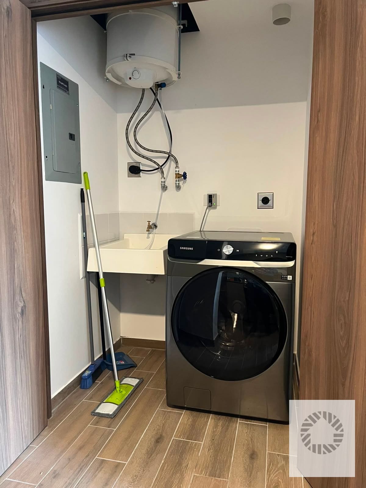 Bonito Apartamento Amueblado — Apartamento en Alquiler en Parque 14, Zona 14, Guatemala, Ciudad — foto 7 de 10