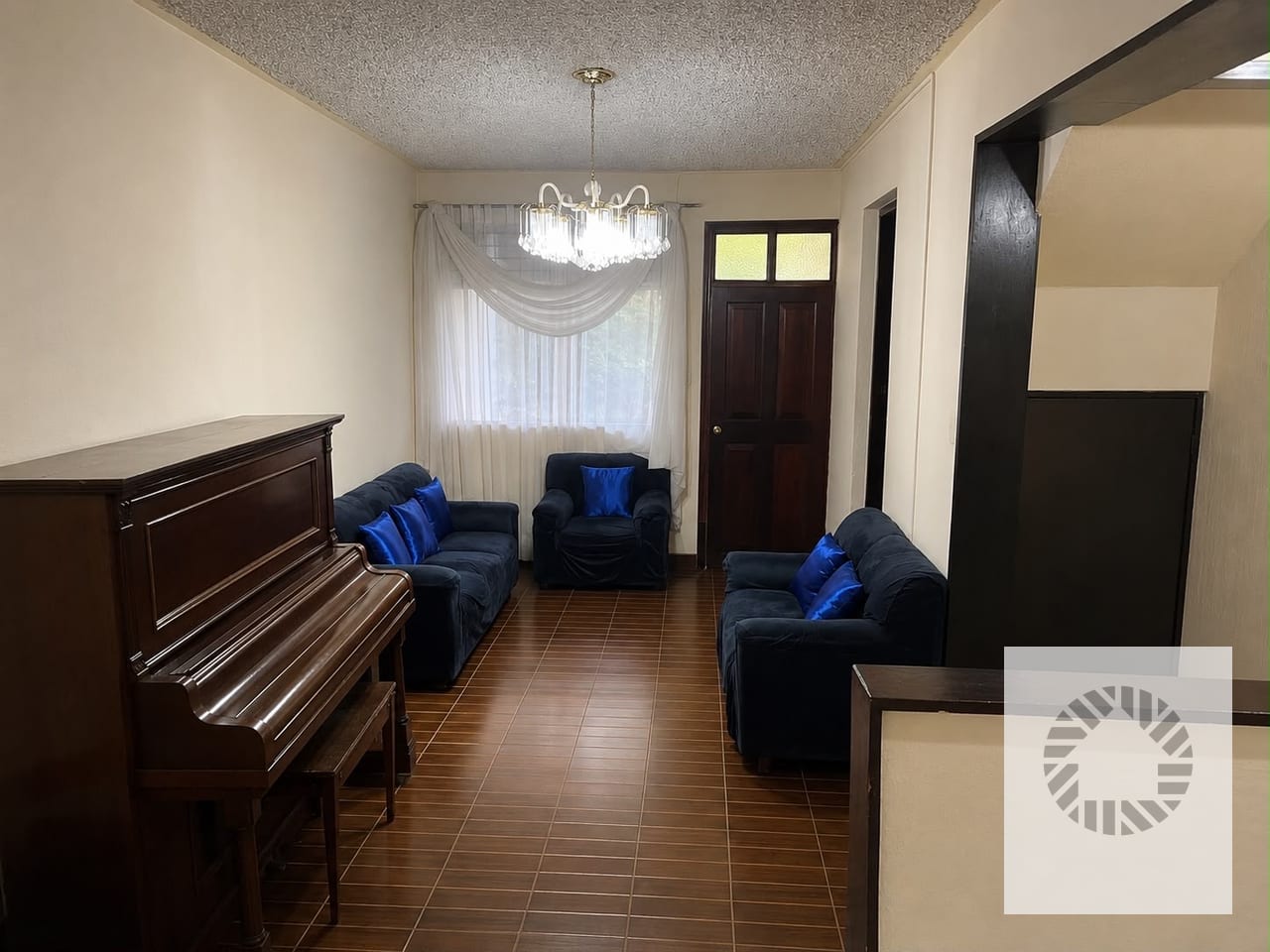 VENDO CASA PINARES DE SAN CRISTOBAL, ZONA 8 MIXCO — Casa en Venta en Pinares de San Cristobal, Zona 8 Mixco, Guatemala, Ciudad — foto 4 de 14