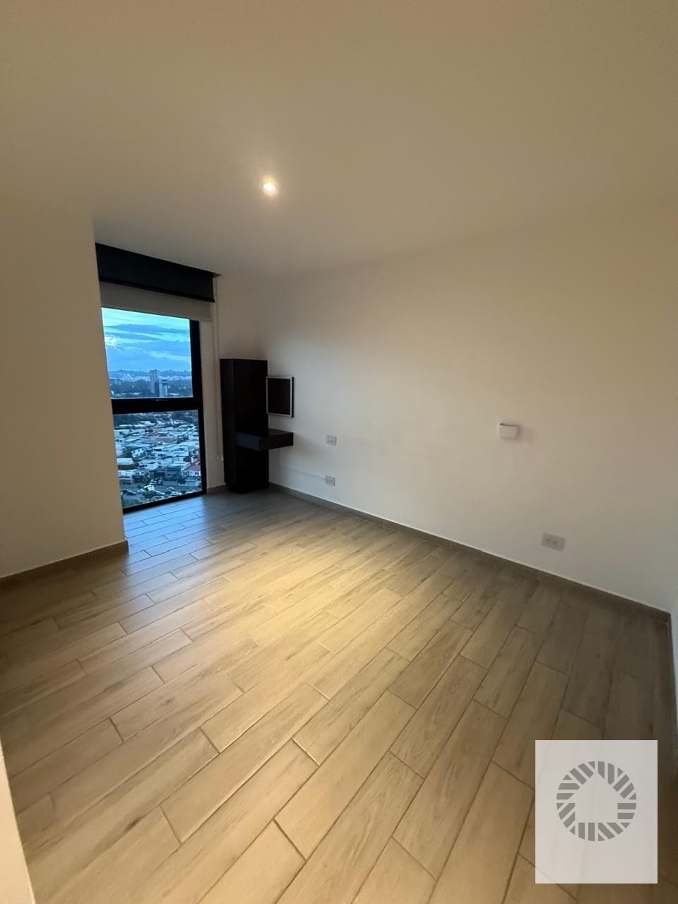 Bonito apartamento — Apartamento en Alquiler en Parque 10, Zona 10, Guatemala, Ciudad — foto 6 de 10
