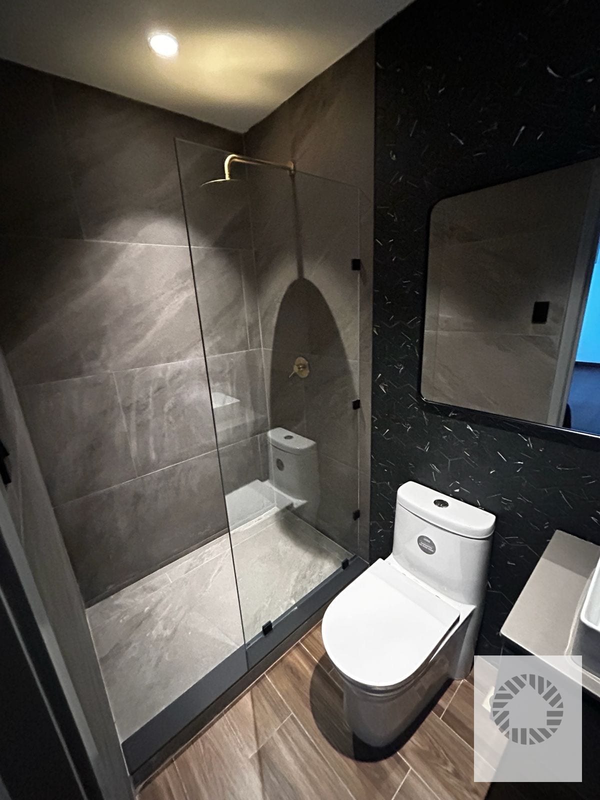 Bonito Apartamento Amueblado — Apartamento en Alquiler en Atarah, Zona 10, Guatemala, Ciudad — foto 7 de 11