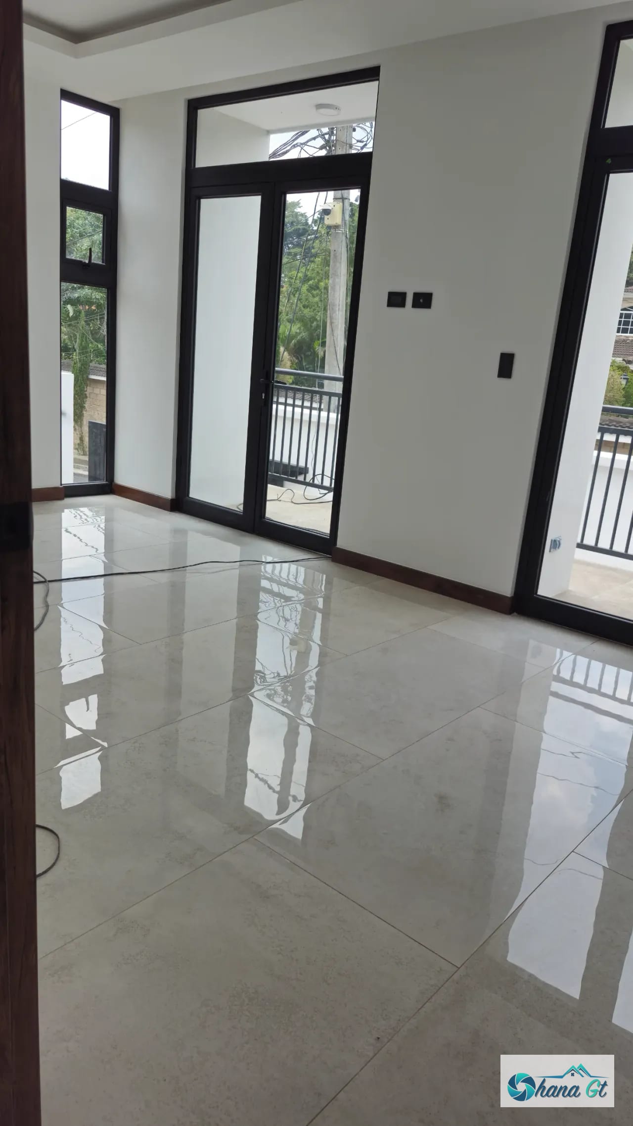 CASA EN VENTA MODERNA NUEVA KM 18.5 CAES LA TOSCANA DE ARRAZOLA — Casa en Venta en Carretera a El Salvador, Guatemala, Ciudad — foto 11 de 14