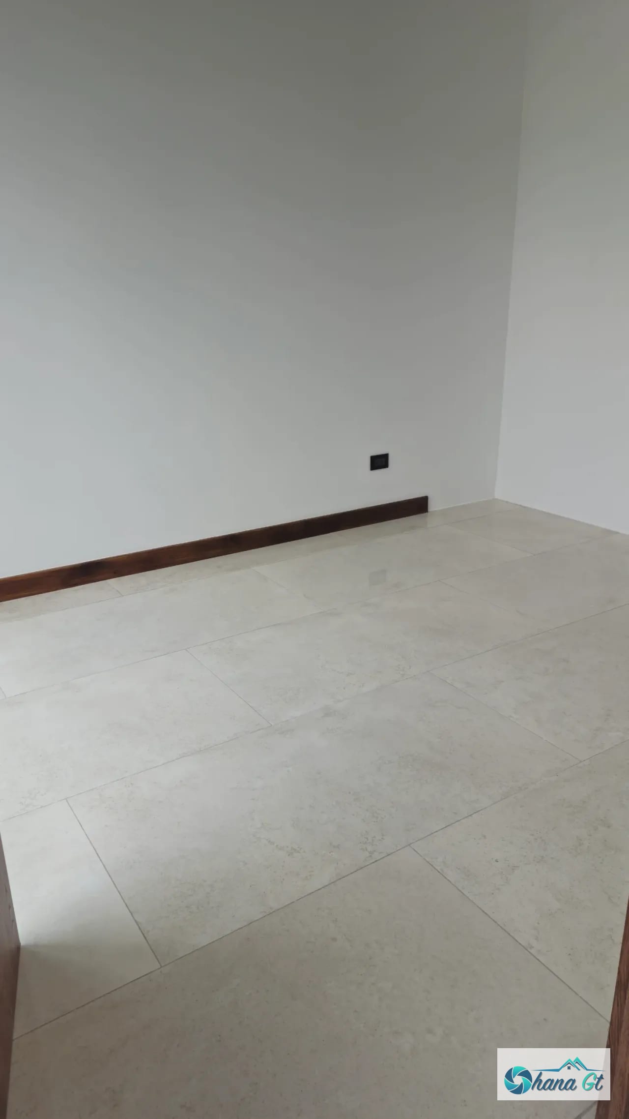 CASA EN VENTA MODERNA NUEVA KM 18.5 CAES LA TOSCANA DE ARRAZOLA — Casa en Venta en Carretera a El Salvador, Guatemala, Ciudad — foto 13 de 14
