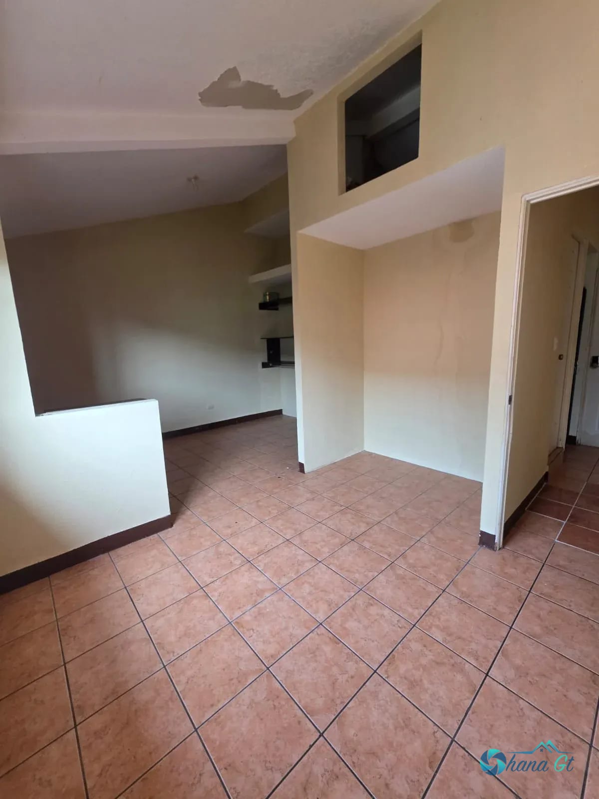 CASA EN VENTA, INGRESO POR KM 16.5 CAES — Casa en Venta en Carretera a El Salvador, Guatemala, Ciudad — foto 4 de 16