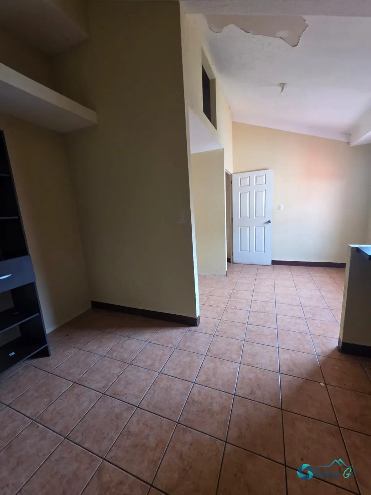 CASA EN VENTA, INGRESO POR KM 16.5 CAES — Casa en Venta en Carretera a El Salvador, Guatemala, Ciudad — foto 3 de 16