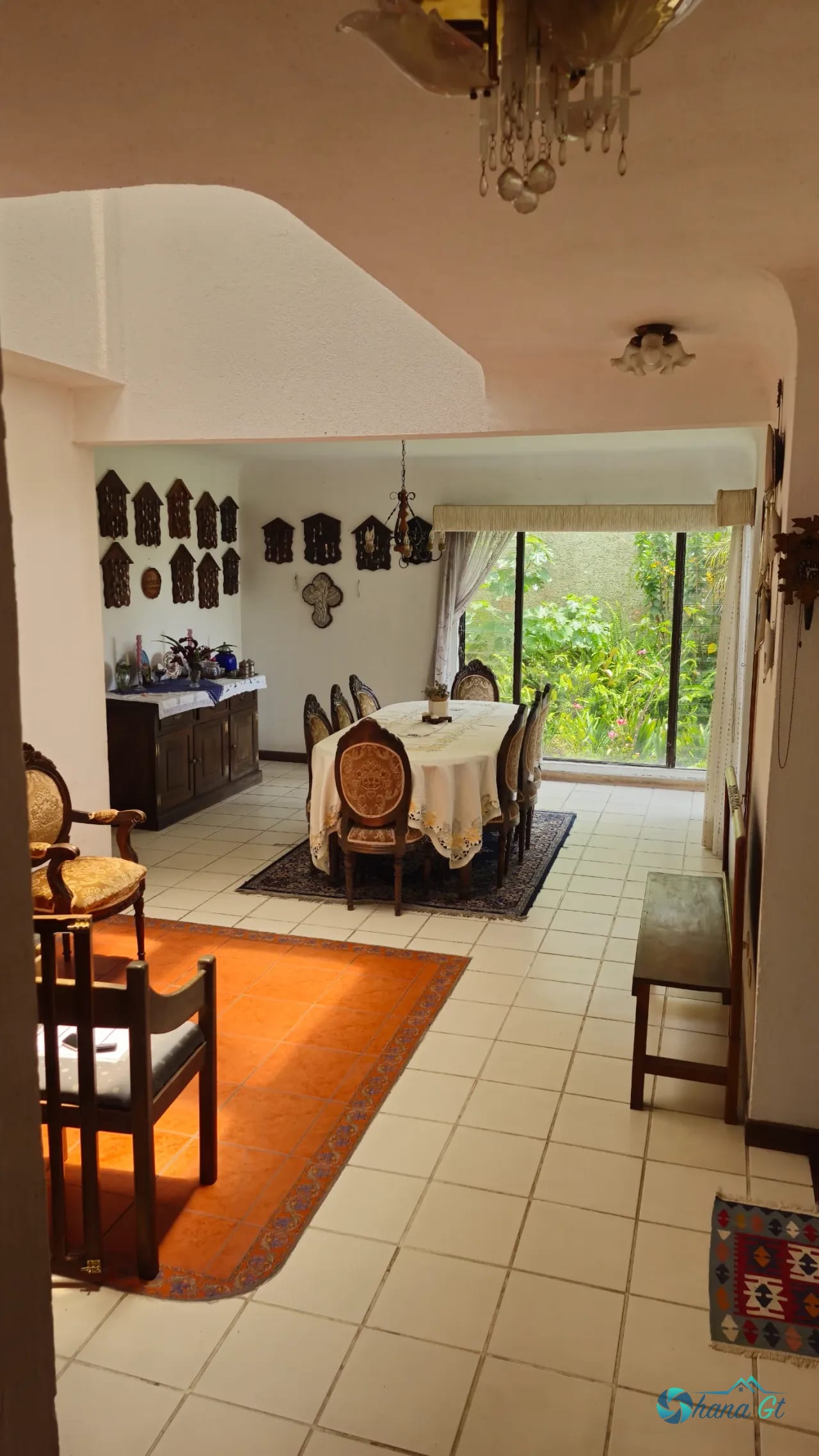CASA EN VENTA, KM15.8 CAES. EXCELENTE UBICACION — Casa en Venta en Carretera a El Salvador, Guatemala, Ciudad — foto 1 de 14