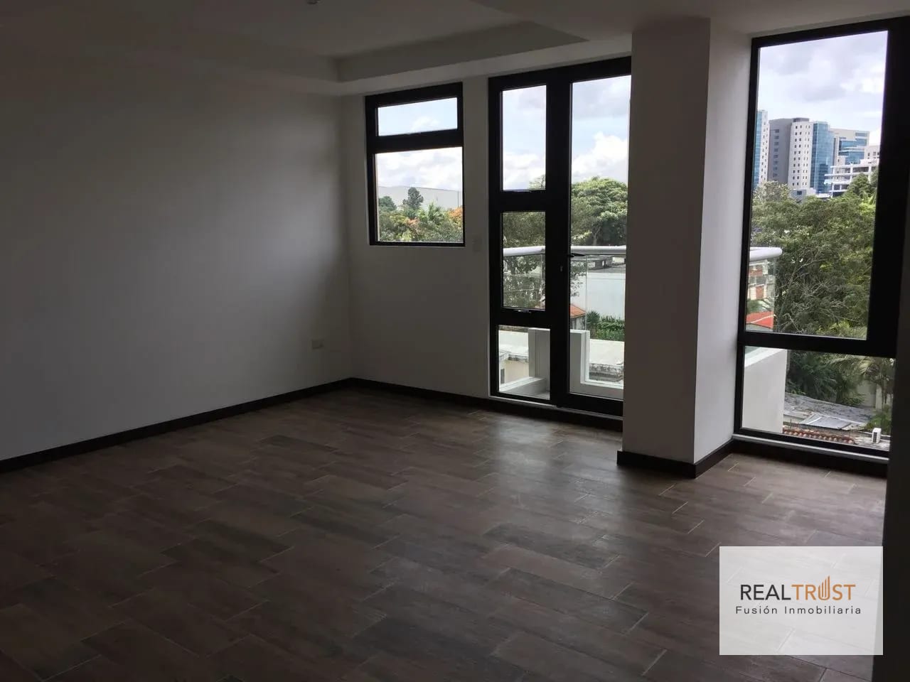 APARTAMENTO EN RENTA VISTA HERMOSA 2, ZONA 15 — Apartamento en Alquiler en Vista Hermosa II, Zona 15, Guatemala, Ciudad — foto 6 de 9