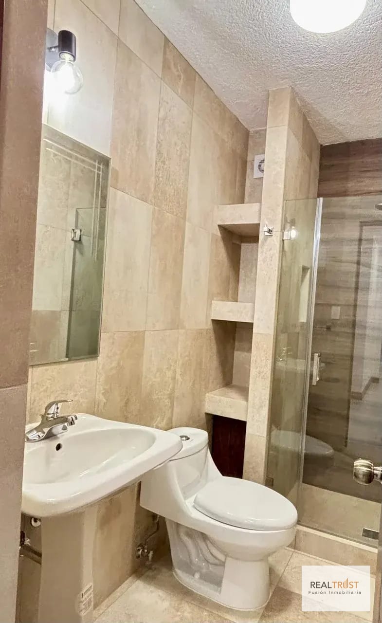 APARTAMENTO EN RENTA EN PRIMER NIVEL Y REMODELADO ZONA 10 — Apartamento en Alquiler en Zona 10, Guatemala, Ciudad — foto 6 de 7