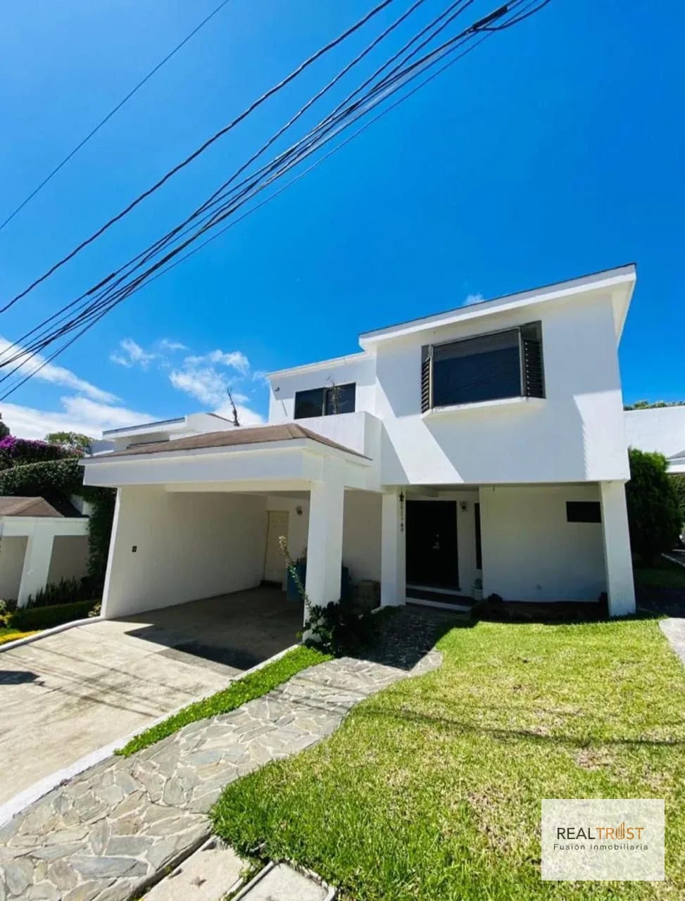 Casa en venta San Cristobal — Casa en Venta en Zona 8 Mixco, Guatemala, Ciudad — foto 1 de 16