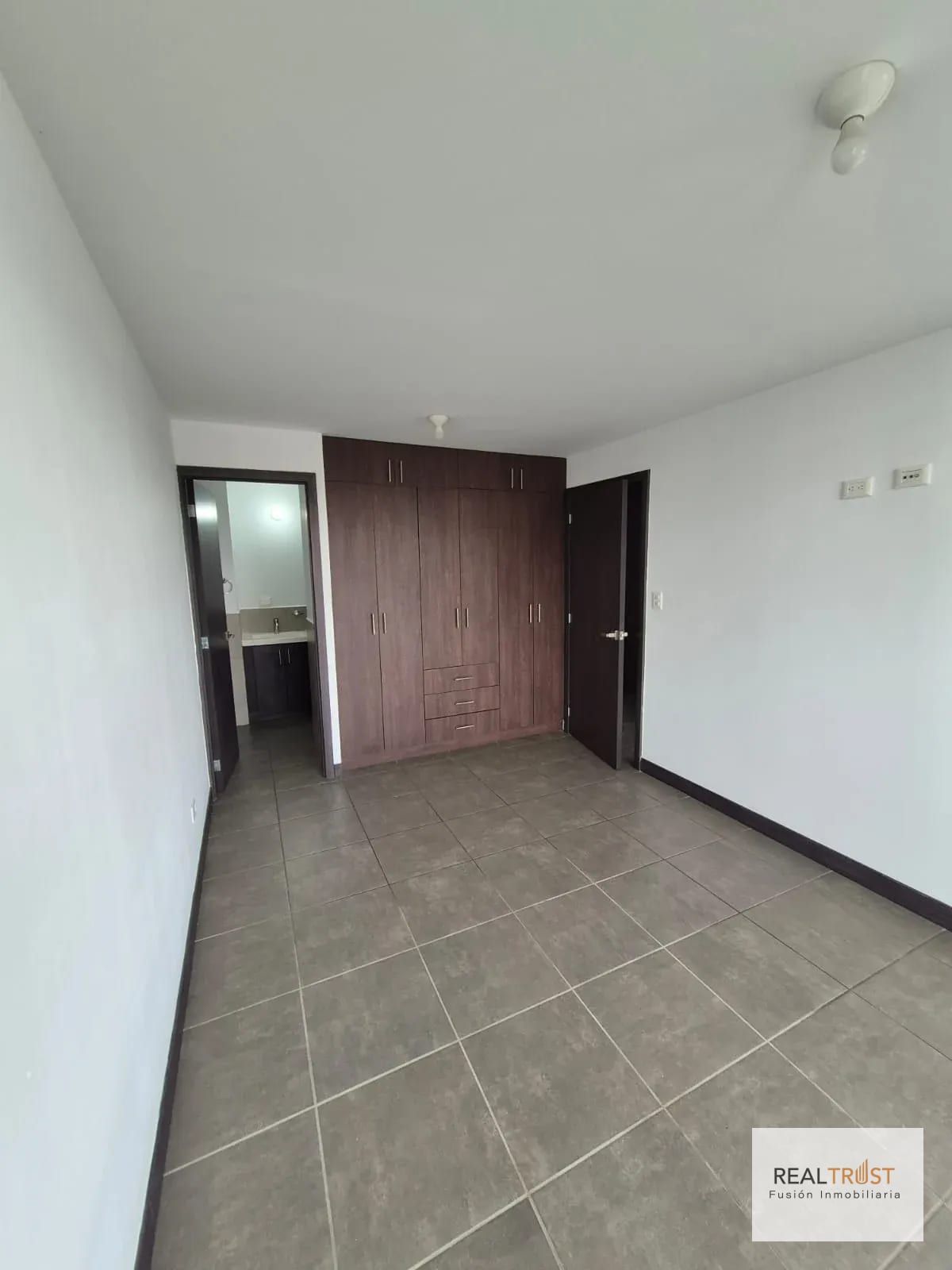 APARTAMENTO EN RENTA VISTA HERMOSA 2, ZONA 15 — Apartamento en Alquiler en Zona 15, Guatemala, Ciudad — foto 4 de 9