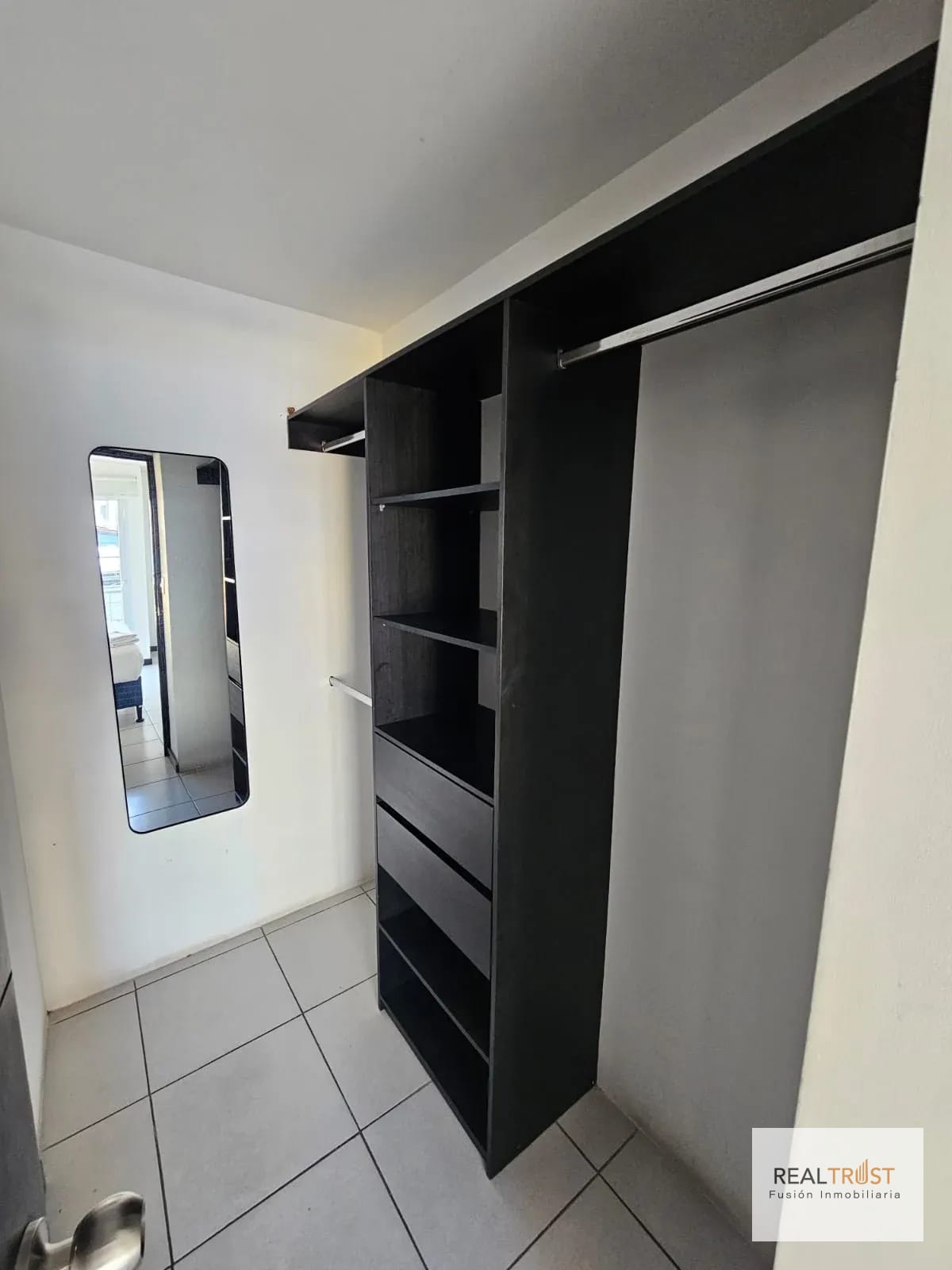 VENTA APARTAMENTO FULL AMUEBLADO EN MUSEO SAN MATEO ZONA 7 — Apartamento en Venta en Zona 7, Guatemala, Ciudad — foto 5 de 9