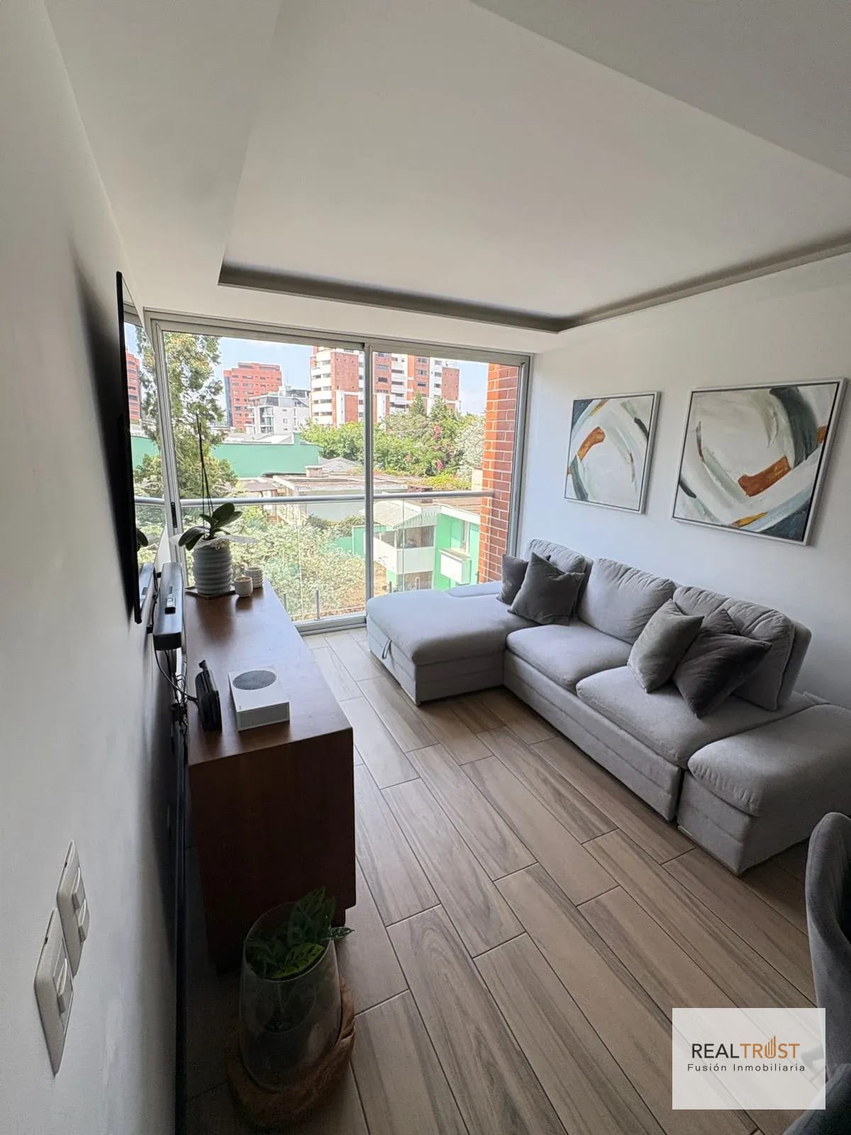 VENDO APARTAMENTO EN EDIFICIO CASSIA ZONA 15 VH1 — Apartamento en Venta en Zona 15, Guatemala, Ciudad — foto 1 de 17